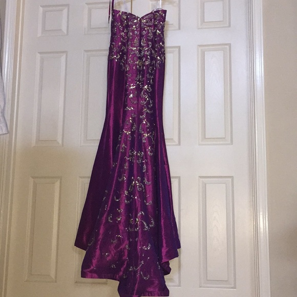 Purple strapless Jovani trumpet gown 110636 - Picture 5 of 6